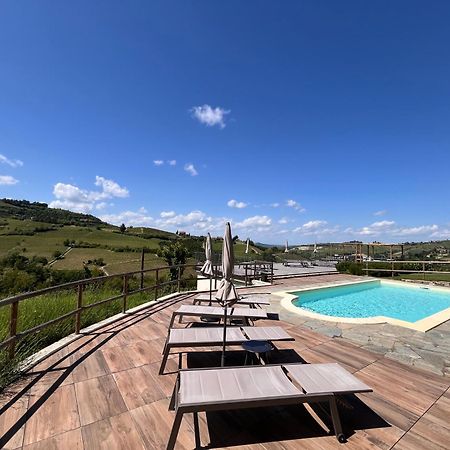Le Cornici - Cascina Di Charme Hotel Diano dʼAlba Eksteriør billede