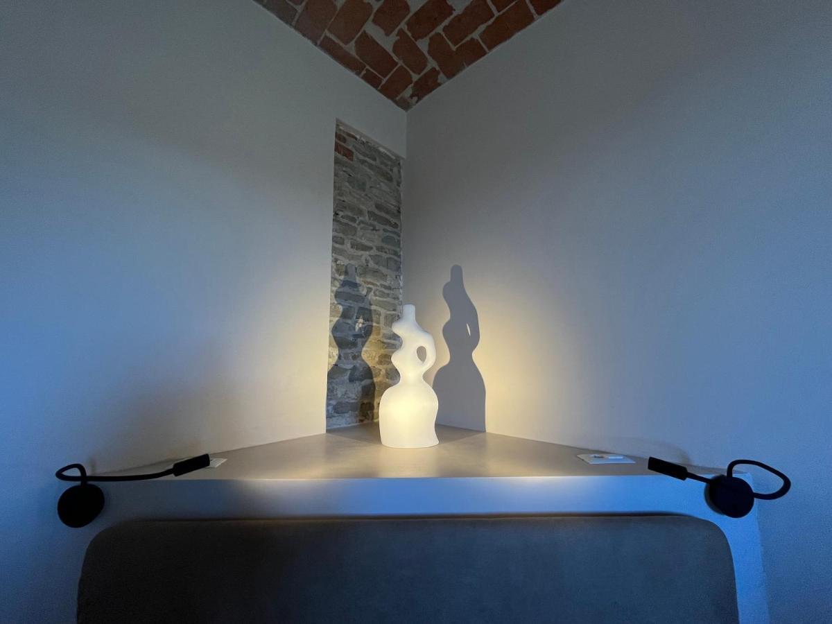 Le Cornici - Cascina Di Charme Hotel Diano dʼAlba Eksteriør billede